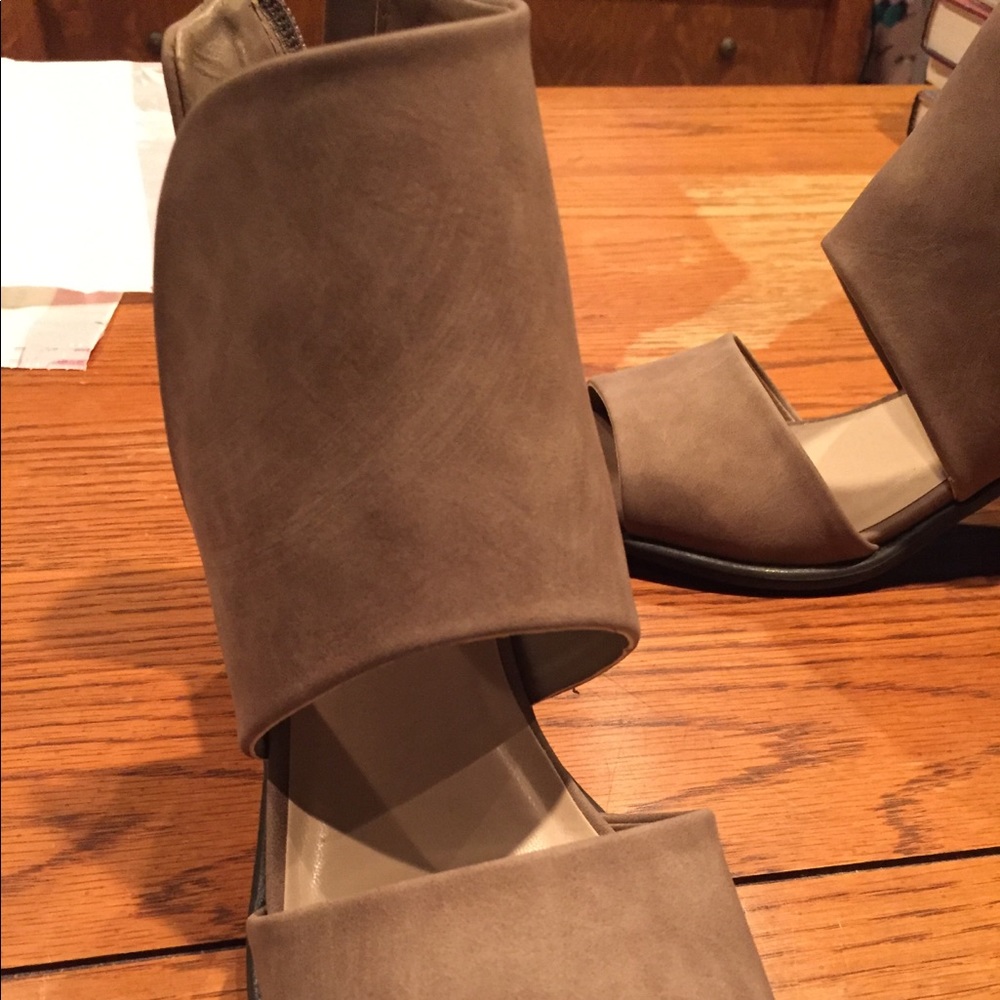 Booties - Picture 3 of 7